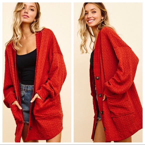 Cozy Oversized Cardigan With Pockets - Picture 3 of 5